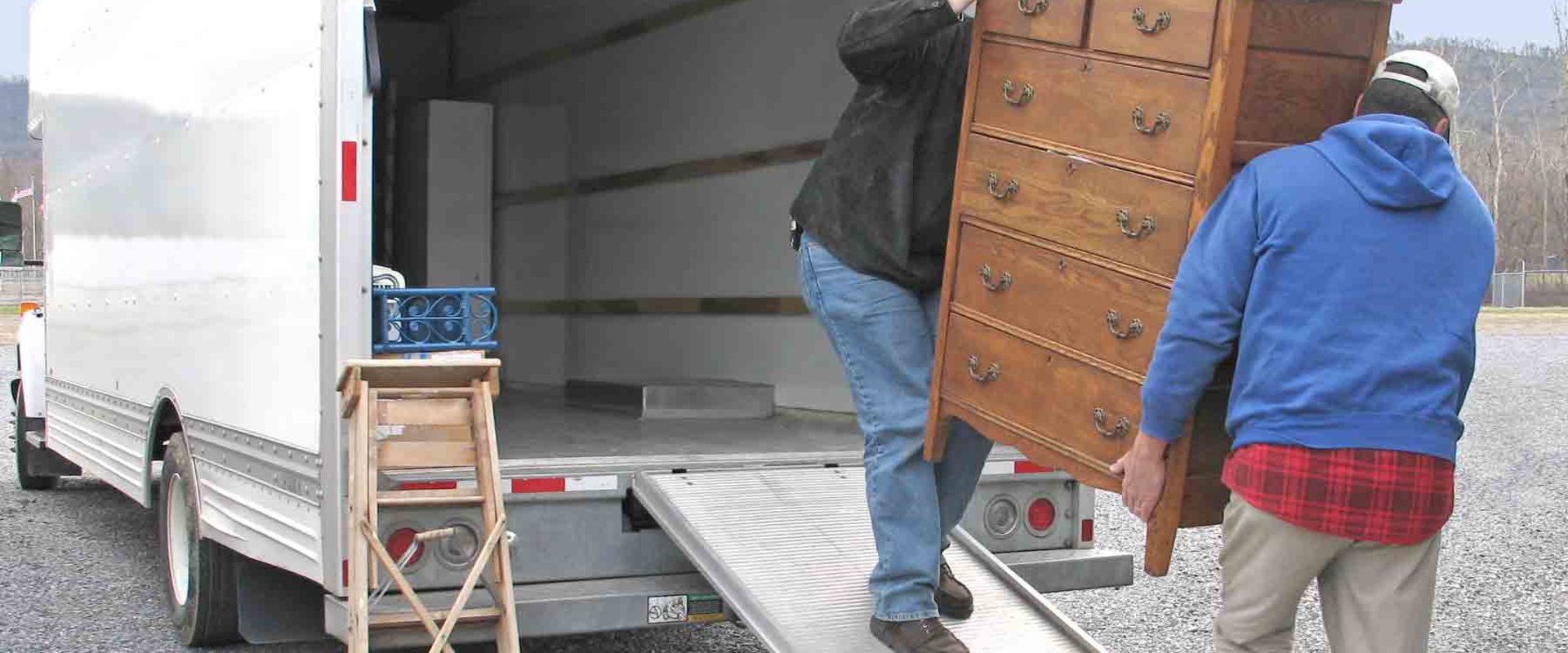 The Ultimate Guide to Finding Cheap Movers Near You